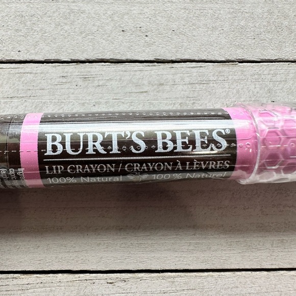 5️⃣ for 2️⃣5️⃣ NEW Burt’s Bees Lip Crayon in Carolina Coast Pink - Picture 4 of 5